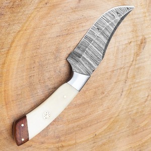 Cuchillo Skinner de Acero de Damasco Hecho a Mano con Mangos de Cuerno y Funda de Cuero, Cuchillo Personalizado - Product Image 6