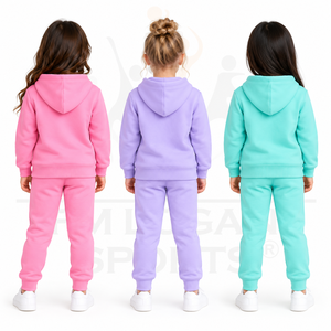 Conjunto de chándal de invierno personalizado para niñas con capucha de forro polar, estampado de mariposas, sudadera y pantalones a juego - Product Image 2