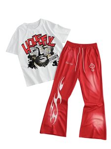 Ensemble survêtement homme personnalisé : T-shirt streetwear et pantalon évasé, imprimé graphique sérigraphié, coton délavé à l'acide, manches courtes - Product Image 1
