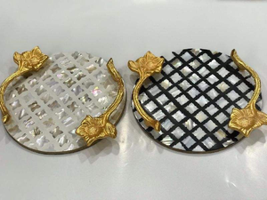 Bandeja Rectangular de Nácar Hecha a Mano de Calidad Premium con Diseño Elegante para Hoteles y Restaurantes a un Precio Accesible - Product Image 3