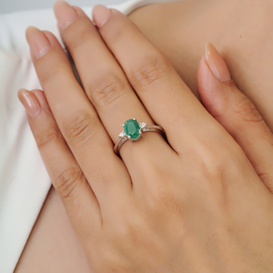 Bague de luxe artisanale pour femme, la plus vendue, 100 % authentique, avec émeraude taille ovale et diamants ronds, prix de gros - Product Image 2