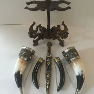 Nouveau design, cadre photo moderne en os de buffle fait main et durable avec cornes décoratives de luxe pour la maison et la table - Product Image 1