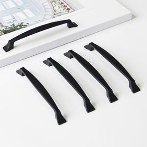 Tirador de Gabinete Curvo Europeo Moderno de Aleación de Zinc, Tirador Minimalista para Armario y Cajón, Herraje Ecológico para Muebles TRACLAP - Product Image 1