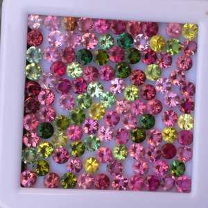 Pierre précieuse naturelle de tourmaline facettée ronde de 4 mm |   Pierres de tourmaline calibrées en vrac |   Tourmaline multicolore rose, verte et bleue - Product Image 3