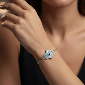 DIVYORO KHAMSAH TURQUOISE PROTECTION Bracelet en argent 925 avec chaîne et maillons pour femmes - Product Image 4