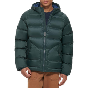 Chaqueta Acolchada con Capucha Verde Oscuro, Cierre de Cremallera, Resistente al Viento, de Poliéster, Estilo Casual, Corte Regular - Product Image 1