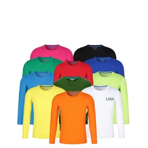 เสื้อยืดคอกลมแขนยาวสีดำสำหรับผู้ชาย พิมพ์ลายโลโก้ด้านหน้า ทรงเข้ารูป แห้งเร็ว เป็นมิตรกับสิ่งแวดล้อม ผลิตจากโพลีเอสเตอร์ 100% ขนาดปกติ - Product Image 3