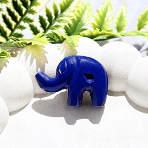 Éléphant sculpté en agate bleue, pierre précieuse polie, breloque animale sculptée à la main, pierre en vrac, fourniture en gros pour la fabrication de bijoux - Product Image 3