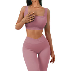 Conjunto de pantalones deportivos de fitness europeo-americano para otoño-invierno, traje de yoga de punto sin costuras transfronterizo, levantacaderas, de manga larga y color liso. - Product Image 1