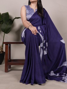 Elegante Saree de Seda Negra con Estampado Floral Beige, Impresión Digital, para Fiestas, Estilo India/Pakistán, Largo hasta el Suelo, para Mujer - Product Image 3
