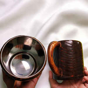 Taza de madera de pino quemada hecha a mano de primera calidad con vaso de acero inoxidable, taza rústica de madera para beber a precio económico. - Product Image 6