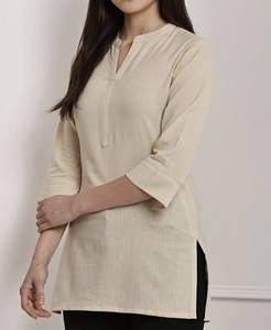 Venta al por mayor: Blusa Kurta de mujer a la moda, estilo veraniego, corte regular, ecológica, para fiesta en la playa, con botones, estampada, informal, de alta calidad. - Product Image 2