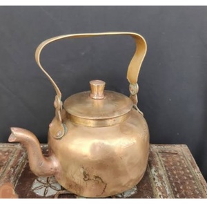 กาต้มน้ำชาสีทอง ดีไซน์ลายนูน สำหรับชา กาแฟ ชาเขียว เหมาะสำหรับเสิร์ฟชา ใช้ในบ้าน ครัว ร้านอาหาร - Product Image 4