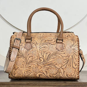 ชุดกระเป๋าเดินทางหนังวัวแท้ลายตารางเชอร์รี่ 3 ชิ้น สำหรับผู้หญิง รุ่น Speedy Duffle Bag Set - Product Image 5