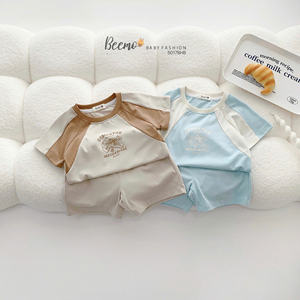 Ensemble de vêtements d'été pour garçons en bas âge, t-shirt à manches courtes en coton et short respirant, confortable pour la maison, best-seller - Product Image 2