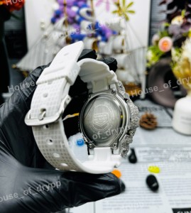 Reloj Digital de Lujo con Diamantes Moissanite, Estilo Hip Hop, Caja Redonda, Diseño de Alta Gama - Product Image 2