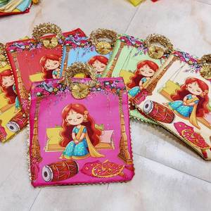 ของชำร่วยงานแต่งงานระดับพรีเมียมสำหรับผู้หญิง ของที่ระลึกงานฮัลดี เมเฮนดี ของขวัญสำหรับเจ้าสาวและเจ้าบ่าว ถุงของขวัญ กระเป๋าใส่ของ ของชำร่วยงานอินเดีย ซันเกต เมเฮนดี นิกะห์ - Product Image 1