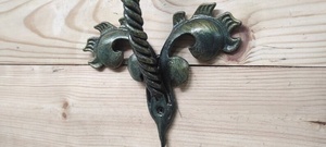 Poignée de porte en fer forgé résistant à la rouille, facile à installer, avec un design de pétales bleus et un style traditionnel - Product Image 6