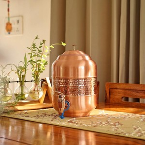 Distributeur d'eau en cuivre martelé de qualité supérieure avec robinet – Logo personnalisé et commande en gros disponibles |   Boisson artisanale en cuivre - Product Image 2