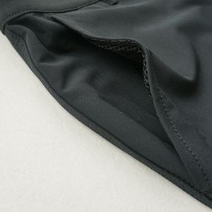 Shorts d'été pour hommes, couleur noire unie, imprimé, short de bain élastique avec poche arrière, shorts de plage. - Product Image 4