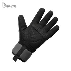 Gants de mécanicien robustes personnalisés, noirs et gris, avec protection anti-choc TPR, paume antidérapante en silicone à points imprimés et rembourrée pour le travail - Product Image 4