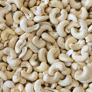 Offre Spéciale : Noix de Cajou du Vietnam à Prix Abordable, Taille de Coupe Personnalisée Santigo - Product Image 1