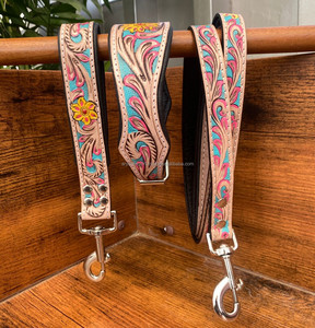 Nouveau fabricant 2024 collier de chien en cuir personnalisé usiné à la main laisse colliers de chien en cuir véritable robuste et ensemble de laisse de circulation - Product Image 6