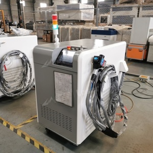 Machine de nettoyage au laser à fibre à double oscillation de 300 mm de largeur pour l'élimination de la rouille et de la peinture, portable, manuelle, pour le nettoyage de l'huile et de la rouille, 1500 W - Product Image 6