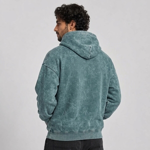 Sweat à capuche pour homme de qualité supérieure, effet délavé, confectionné en tissu de coton doux, coupe décontractée, style vintage et chaleur confortable pour le quotidien. - Product Image 3