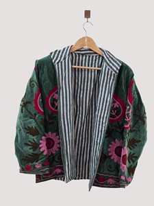 Veste en velours brodée à la main avec des motifs floraux, col mandarin, manches longues, taille plus, style blouson pour femmes, automne - Product Image 3