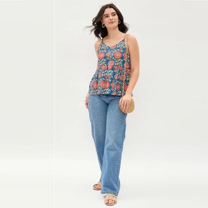 Cómoda Camiseta sin Mangas con Estampado Azul para Mujer, Estilo Casual Occidental para Viajes, Universidad y Aventuras al Aire Libre - Product Image 1