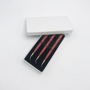 Pince à épiler à pointe arc-en-ciel étiquetée personnalisée de haute qualité pince à épiler d'extension de cils en acier inoxydable avec revêtement en poudre rouge - Product Image 2