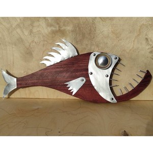 Décoration murale artisanale en bois d'acacia en forme de poisson - Décoration artisanale avec incrustation métallique de Moradabad - Product Image 1