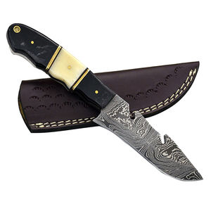 Cuchillo de caza hecho a mano de acero de Damasco con hoja de punta caída, mango negro y virola dorada, en venta a bajo precio. - Product Image 6