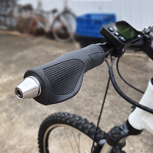 ONIPAX 2pcs Tone Silver/Black <b>Bicycle</b> <b>Handlebar</b> End Plugs with Comfortable Grip 71g - Product Image 3