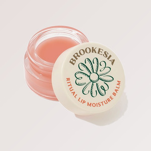 Baume à lèvres en gros, K-Beauty coréen, Brukesia Ritual Moisture Lip Balm, fabriqué en Corée, taille standard, tube noir, pour hommes - Product Image 2