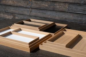 Plateau de service en bois d'acacia pur, écologique, léger, forme personnalisée, design moderne, pour la maison et l'hôtel, vente en gros - Product Image 2