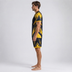 Vêtements de sport professionnels pour équipes, dotés d'un matériau léger et respirant, pour les entraînements de club, les uniformes de football et les matchs de compétition. - Product Image 3