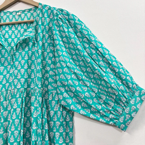 Chemise à col en V en coton 100% naturel, imprimé floral fait main, écologique, manches 3/4, ourlet à volants en dentelle, lavable, infroissable - Product Image 3