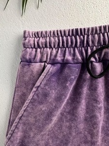 Ensemble T-shirt et short en coton imprimé Karma pour homme – Tenue décontractée d'été à col rond, tricotée, respirante, lavée, couleur violet - Product Image 5