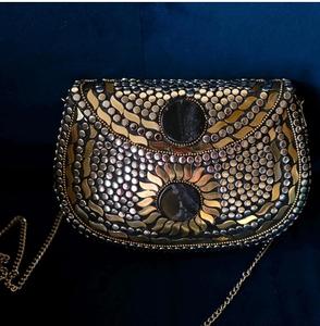 กระเป๋าคลัทช์สำหรับงานกลางคืนสำหรับสุภาพสตรี อะคริลิค ประดับมุกเปลือกหอย โลหะลายโมเสก สไตล์อินเดีย กระเป๋าสำหรับงานปาร์ตี้ลำลอง ลายหิน กระเป๋าทรงเปลือกหอย - Product Image 1