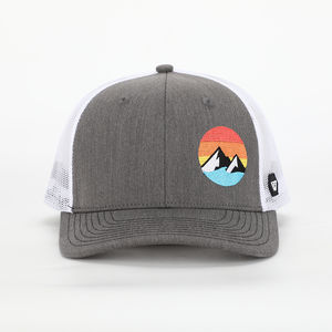 Gorra Trucker Personalizada con Logotipo Bordado, Malla Trasera, 6 Paneles, Cierre a Presión, con Parche de Montaña para Deportes y Eventos al Aire Libre - Product Image 2