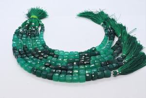 Cuentas facetadas de ónix verde natural AAA de 6.5-7 mm, cuentas de ónix verde en forma de caja de 8 pulgadas, cuentas de ónix verde en forma de cubo 3D para joyería - Product Image 3