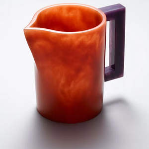 Carafe en résine artisanale de luxe avec poignée colorée, carafe décorative pour la cuisine, la salle à manger et les cadeaux dans les restaurants - Product Image 6