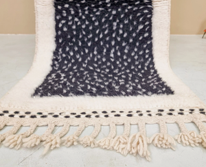 Alfombra de Nudos Marroquí de Lujo, Base Blanca con Puntos Negros, Lana Anudada a Mano, Acolchada, Resistente a las Manchas, Antideslizante, para Sala de Estar, Lavable a Mano - Product Image 3