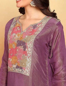 Conjunto KV de Kurta y Salwar de Seda Bordada para Mujer, Sin Arrugas, para Boda, con Duppata de Estampado Digital - Product Image 4