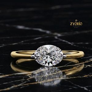 แหวนหมั้นทองคำ 10K ทรงรีประดับเพชรเม็ดเดี่ยว - Product Image 4