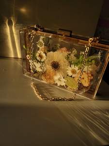 Pochette en résine peinte à la main, écologique, avec fleurs pressées, motif prairie ensoleillée, pour décorations de mariage - Product Image 6