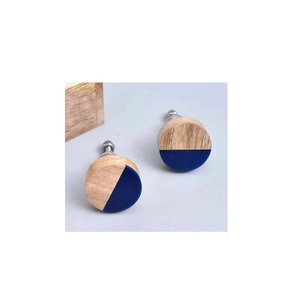 100% High Quality Resin and Wood Knob Unique Design Hardware Furniture Knob For Best Selling Handmade Product - Product Image 3