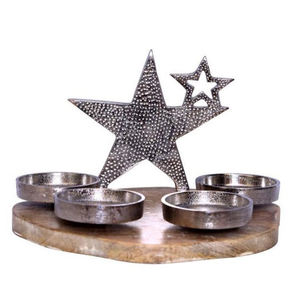 Portavelas decorativo con base de madera, portavelas creativo con forma de estrella dorada y base de madera para Navidad - Product Image 2